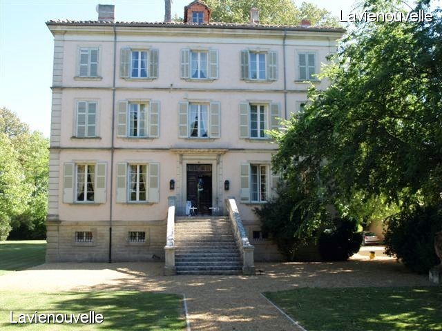 vente bastide 10 pièces Lubéron - Bastide 18ème - comme une île Avignon La vie nouvelle